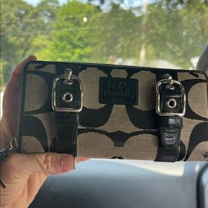Coach Zippy wallet